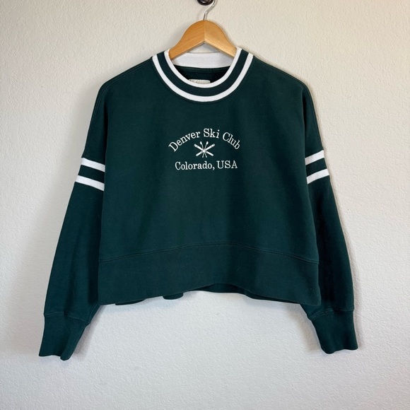 Abercrombie & Fitch Soft AF Denver Ski Club Colorado Crop Green Crew Sweatshirt - Picture 2 of 10
